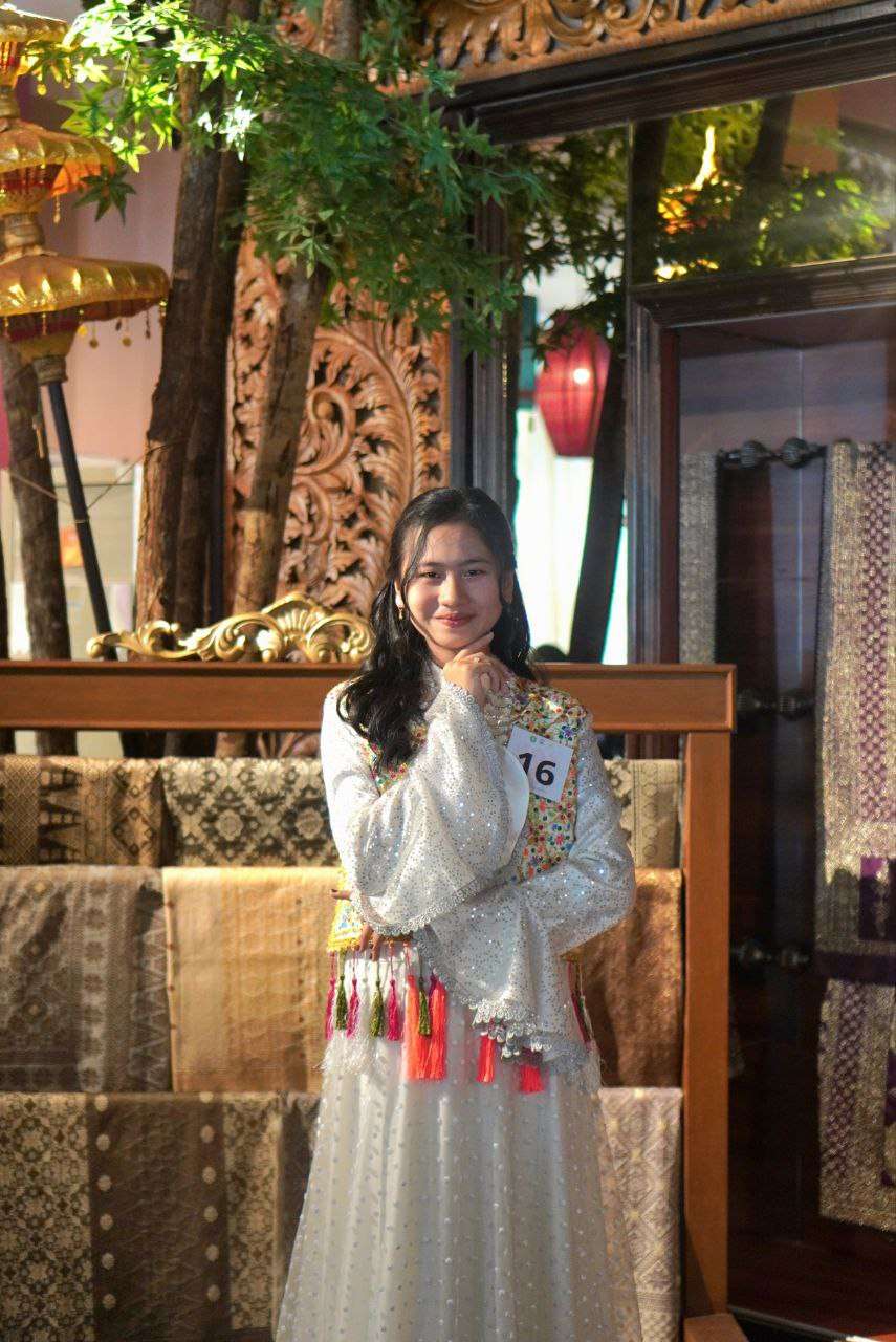 LAUDYA CHINTYA BELLA 